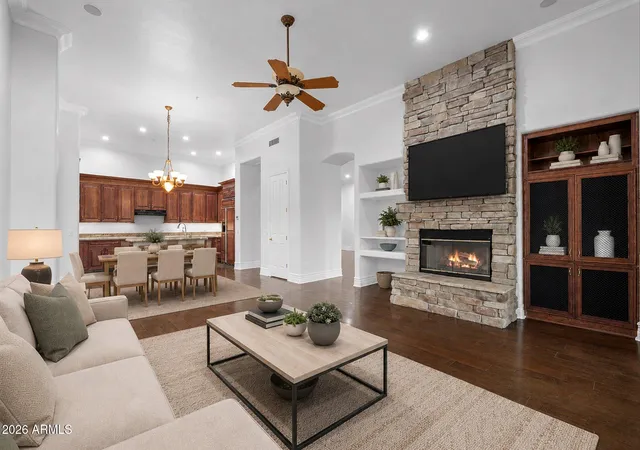 Photo 4 of Sale Pending at 7436 E Tuckey Ln, Scottsdale, AZ 85250 | MLS# 7063731 | Listing updated on 2026-09-15