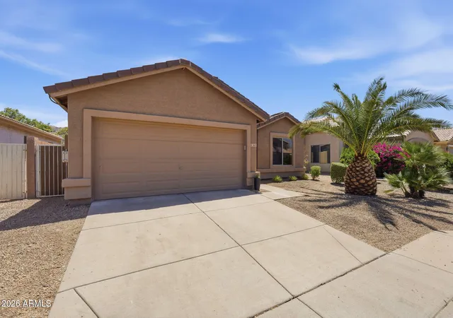 2nd image of 2615 E Beautiful Ln, Phoenix, AZ 85042 | MLS# 7053411
