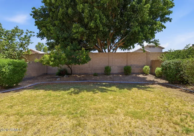 30th image of 2615 E Beautiful Ln, Phoenix, AZ 85042 | MLS# 7053411