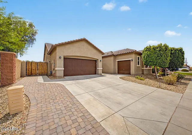 Photo 4 of Single family home for sale at 10215 N 185th Lane, Waddell, AZ 85355 | MLS# 7054907 | Listing updated on 2026-09-20