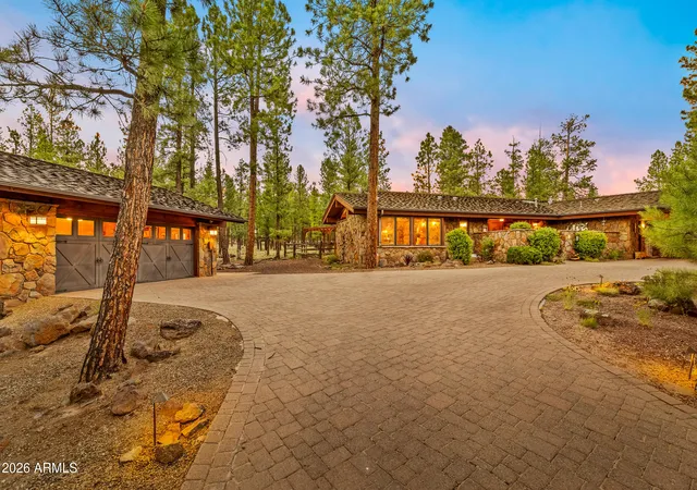 4th image of 2901 N Creekside Dr, Flagstaff, AZ 86001 | MLS# 7053562