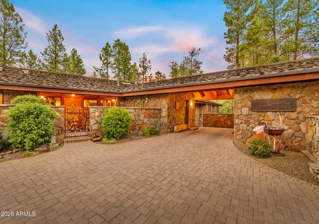 5th image of 2901 N Creekside Dr, Flagstaff, AZ 86001 | MLS# 7053562