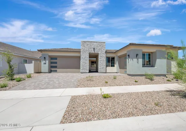 Photo 1 of Single family home for sale at 698 W Ridge Rd, Apache Junction, AZ 85120 | MLS# 7053608 | Listing updated on 2026-10-08