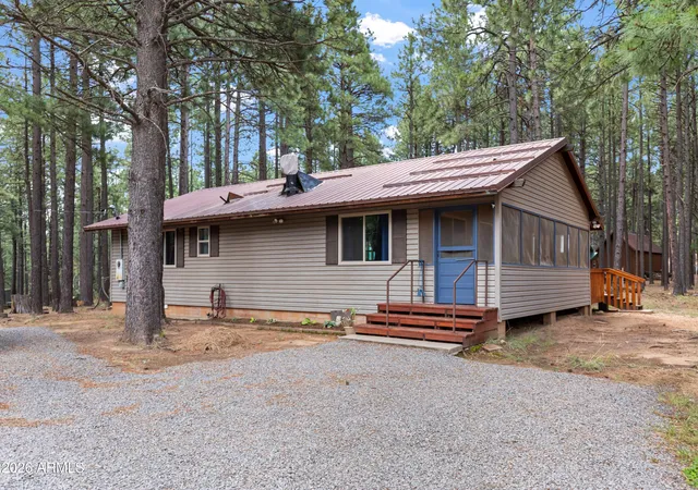 Photo 3 of Single family home for sale at 2486 Bailey Dr, Forest Lakes, AZ 85931 | MLS# 7054277 | Listing updated on 2026-09-27
