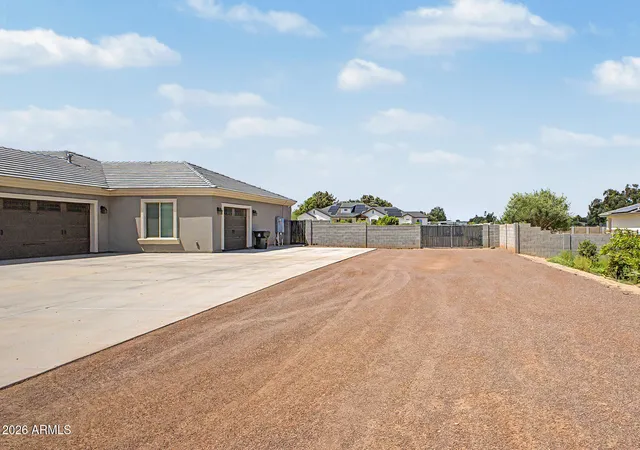 5th image of 17424 W Keim Dr, Waddell, AZ 85355 | MLS# 7059703