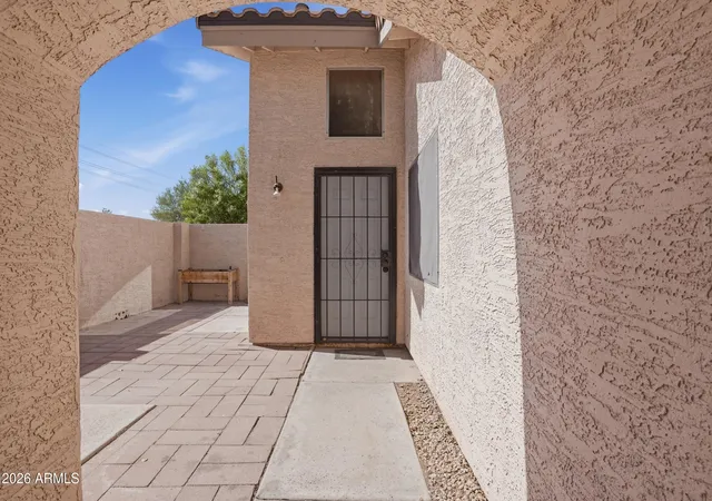 2nd image of 2019 W Lemon Tree Pl, Chandler, AZ 85224