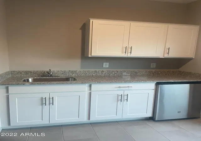 Photo 4 of Townhouse for sale at 2244 W Laurie Ln, Phoenix, AZ 85021 | MLS# 7053715 | Listing updated on 2026-08-11