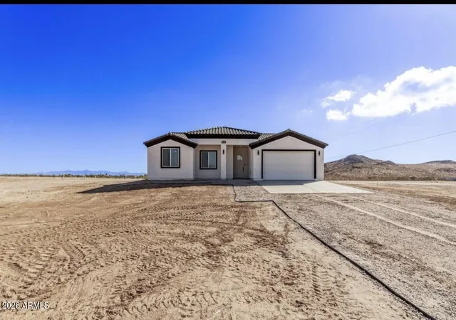 Homes for sale in Tonopah, AZ | 1559 S 391st Ave, Tonopah, AZ 85354 | MLS# 7053760
