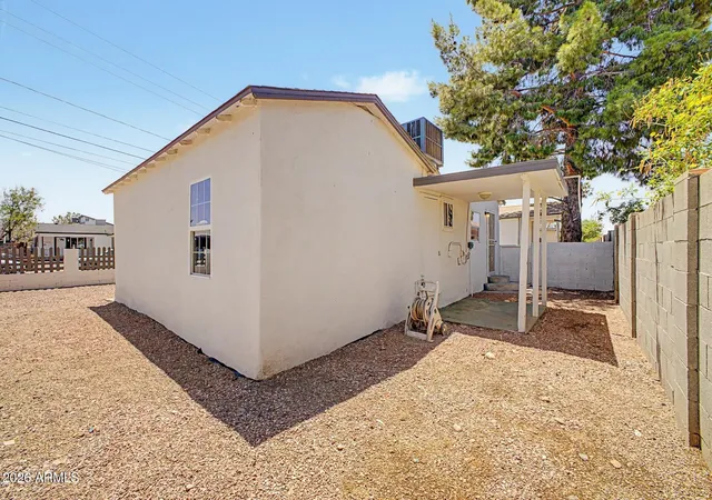 25th image of 1010 E Chipman Rd, Phoenix, AZ 85040 | MLS# 7053766