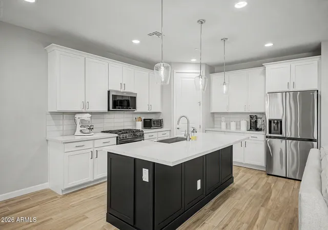 4th image of 13187 W Redstone Dr, Peoria, AZ 85383 | MLS# 7056001