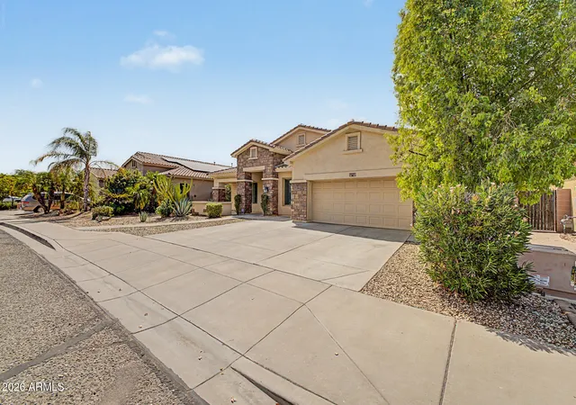 Photo 3 of Sale Pending at 2335 W Maya Way, Phoenix, AZ 85085 | MLS# 7054795 | Listing updated on 2026-09-12