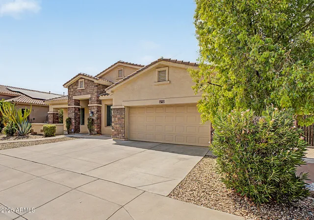 Photo 4 of Sale Pending at 2335 W Maya Way, Phoenix, AZ 85085 | MLS# 7054795 | Listing updated on 2026-09-12