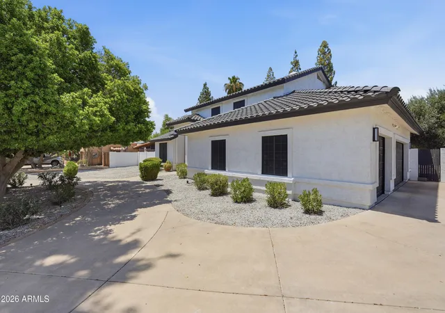 Photo 3 of Sale Pending at 1454 E Calle De Arcos, Tempe, AZ 85284 | MLS# 7054401 | Listing updated on 2026-08-22