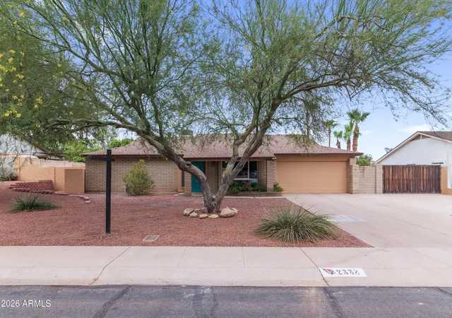 1st image of 2338 E Yucca St, Phoenix, AZ 85028 | MLS# 7055570