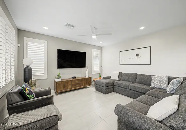 Photo 4 of Sale Pending at 39334 N Kaden Ln, San Tan Valley, AZ 85140 | MLS# 7054536 | Listing updated on 2026-09-01