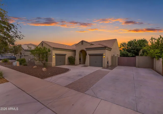 Photo 4 of Sale Pending at 21367 E Maya Rd, Queen Creek, AZ 85142 | MLS# 7055913 | Listing updated on 2026-09-12