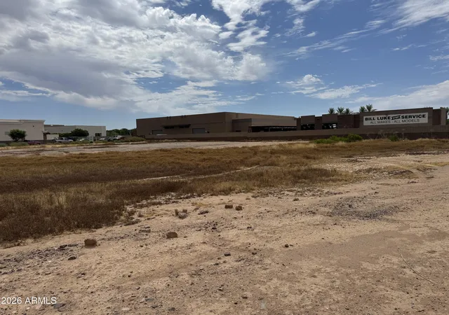 5th image of 1358 E Motorplex Loop #2G, Gilbert, AZ 85297 | MLS# 7054074