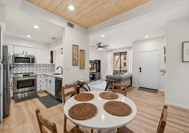 Listing Photo 4 - Condo for sale in building located at 9708 E Via Linda Dr, Scottsdale, AZ 85258 - Unit #1305