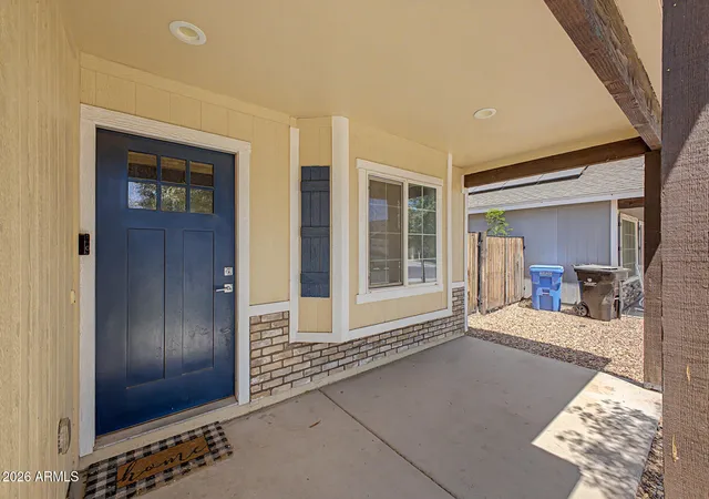 Photo 4 of Sale Pending at 5034 S 11th Place, Phoenix, AZ 85040 | MLS# 7054203 | Listing updated on 2026-09-02
