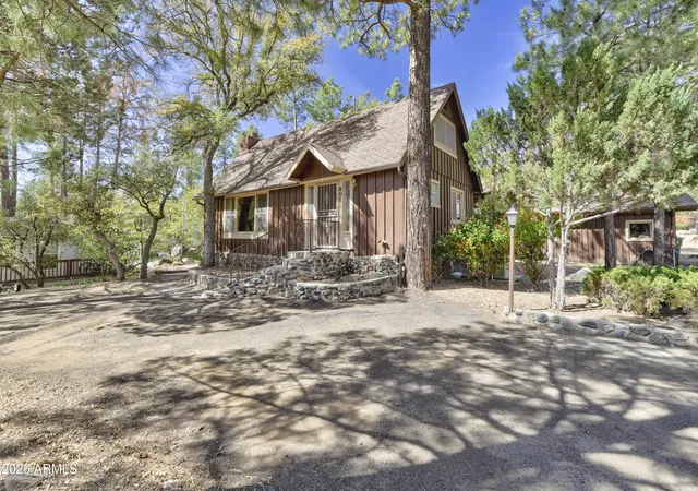 Photo 1 of Single family home for sale at 902 S Hemlock Ave, Prescott, AZ 86303 | MLS# 7053926 | Listing updated on 2026-09-19