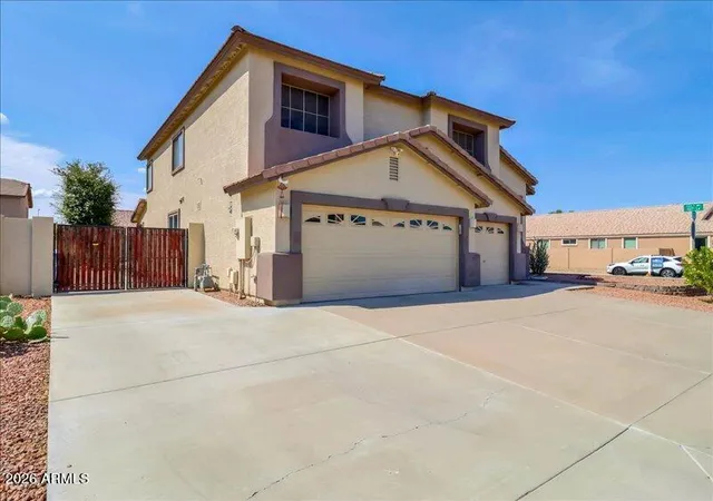 2nd image of 10755 W Davis Ln, Avondale, AZ 85323 | MLS# 7053982
