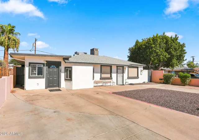Photo 3 of Single family home for sale at 10223 N 17Th Dr, Phoenix, AZ 85021 | MLS# 7071571 | Listing updated on 2026-09-22
