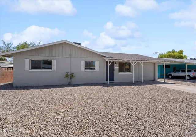 3rd image of 3631 W Denton Ln, Phoenix, AZ 85019 | MLS# 7062385