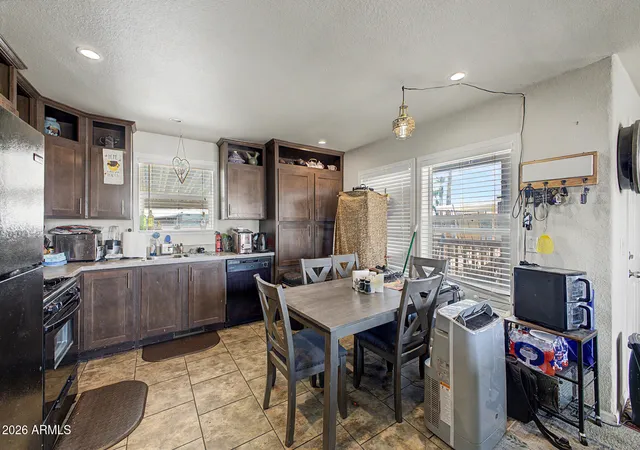 Photo 4 of Manufactured home for sale at 7807 E Main St #H-25, Mesa, AZ 85207 | MLS# 7055845 | Listing updated on 2026-09-06