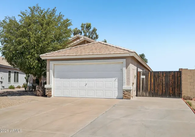 Photo 3 of Single family home for sale at 15984 W Smokey Dr, Surprise, AZ 85374 | MLS# 7059758 | Listing updated on 2026-08-29