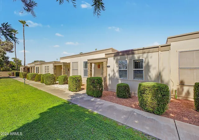 2nd image of 10042 W Hawthorn Dr, Sun City, AZ 85351 | MLS# 7054083