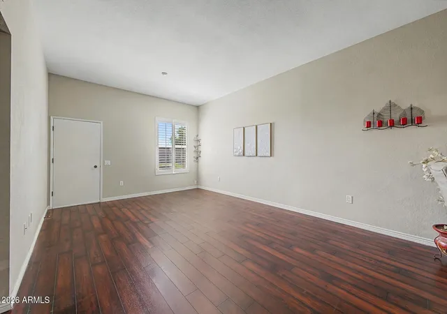 3rd image of 10042 W Hawthorn Dr, Sun City, AZ 85351 | MLS# 7054083
