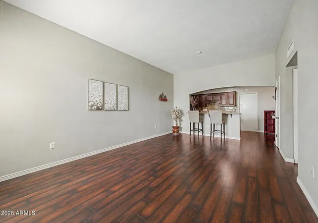 4th image of 10042 W Hawthorn Dr, Sun City, AZ 85351 | MLS# 7054083