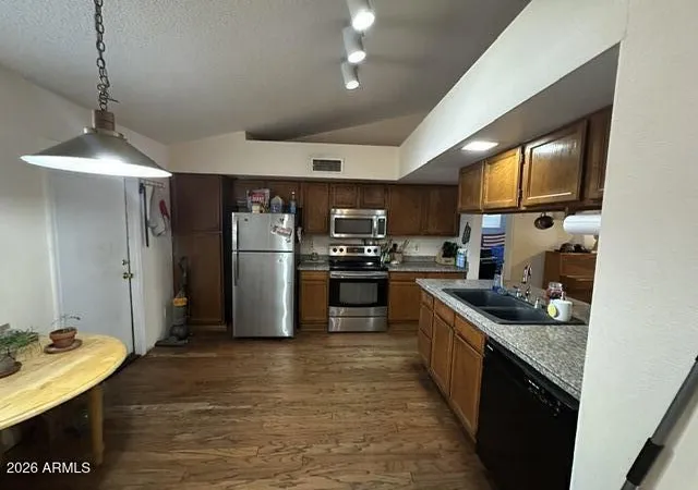 Photo 3 of Sale Pending at 620 W Wagner Ct, Gilbert, AZ 85233 | MLS# 7054469 | Listing updated on 2026-08-11