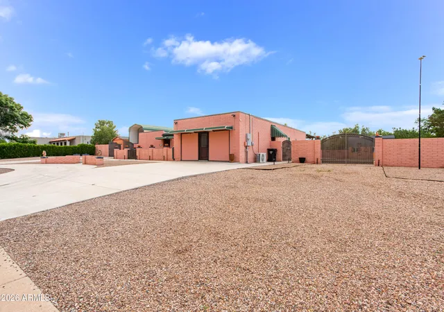 Photo 3 of Single family home for sale at 1965 E Piccadilly Dr, Sierra Vista, AZ 85635 | MLS# 7065404 | Listing updated on 2026-08-13