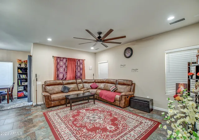 Photo 4 of Single family home for sale at 2015 W Davis Rd, Phoenix, AZ 85023 | MLS# 7054176 | Listing updated on 2026-09-21
