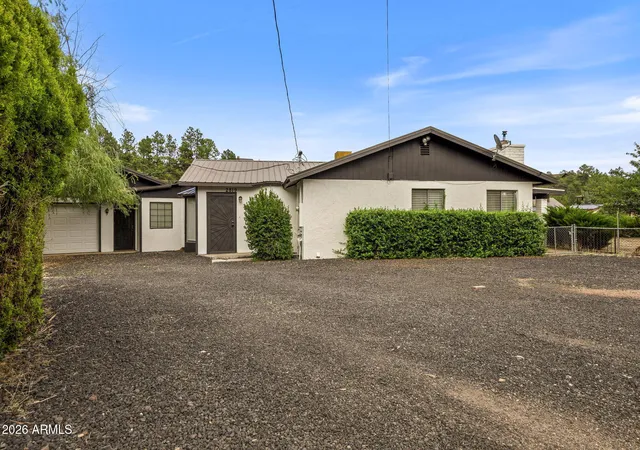 Photo 2 of Single family home for sale at 2819 Pine Hl Dr, Overgaard, AZ 85933 | MLS# 7054455 | Listing updated on 2026-09-03
