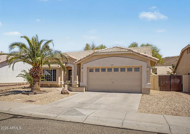 Photo 2 of Single family home for sale at 5975 W Alameda Rd, Glendale, AZ 85310 | MLS# 7054711 | Listing updated on 2026-10-14
