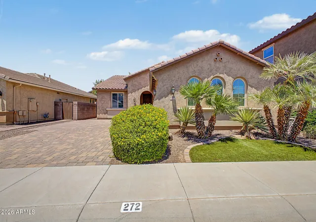 Photo 3 of Single family home for sale at 272 E Glacier Dr, Chandler, AZ 85249 | MLS# 7055126 | Listing updated on 2026-08-11