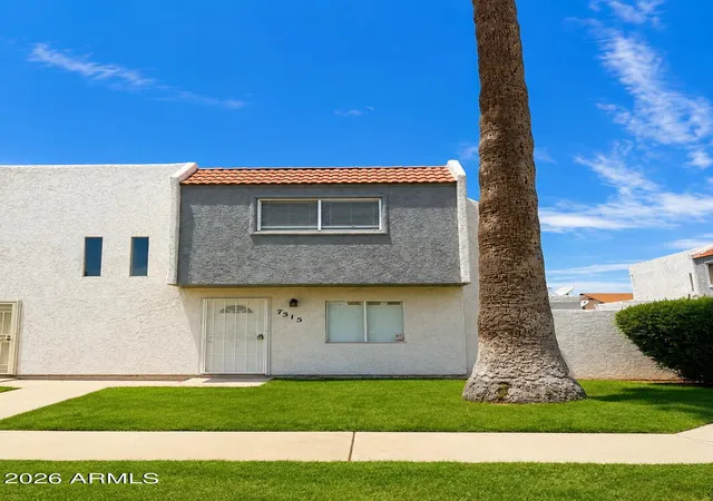 Townhouse for sale at 7515 N 47th Lane, Glendale, AZ 85301 | MLS# 7054444