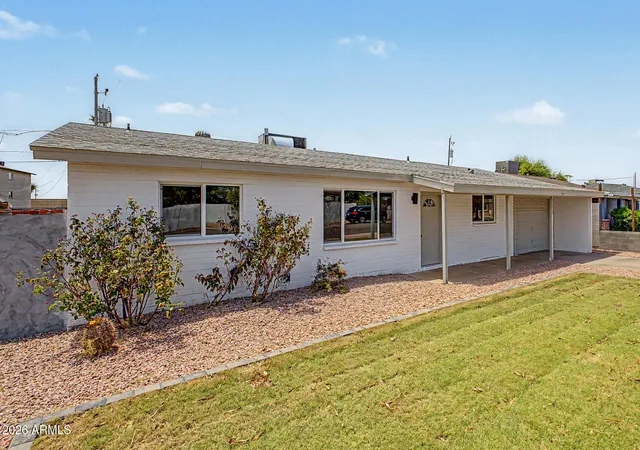 1st image of 3152 N 24th Dr, Phoenix, AZ 85015 | MLS# 7054376