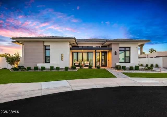 Photo 2 of Single family home for sale at 5770 S Loback Ln, Gilbert, AZ 85298 | MLS# 7054893 | Listing updated on 2026-09-14