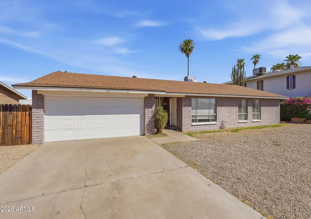 3rd image of 4612 W Saguaro Dr, Glendale, AZ 85304 | MLS# 7062726