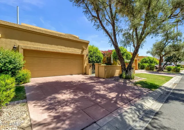 Photo 4 of Townhouse for sale at 7330 E Palo Verde Dr #22, Scottsdale, AZ 85250 | MLS# 7054635 | Listing updated on 2026-09-01