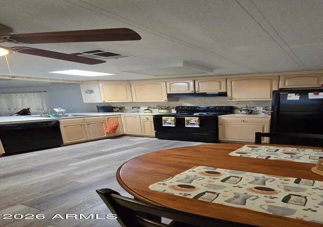 Photo 3 of Manufactured home for sale at 10951 N 91st Avenue #177, Peoria, AZ 85345 | MLS# 7054617 | Listing updated on 2026-08-11
