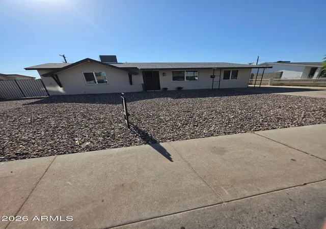 Photo 2 of Single family home for sale at 2516 N 47th Drive, Phoenix, AZ 85035 | MLS# 7055992 | Listing updated on 2026-08-25