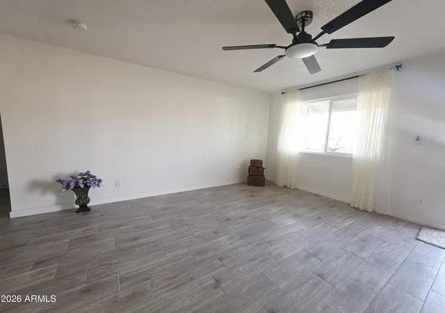 Photo 3 of Single family home for sale at 2516 N 47th Drive, Phoenix, AZ 85035 | MLS# 7055992 | Listing updated on 2026-08-25