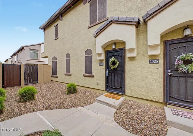 3rd image of 2725 E Mine Creek Rd #1028, Phoenix, AZ 85024 | MLS# 7054981