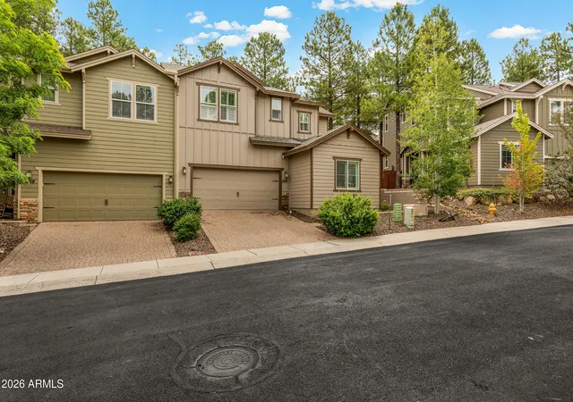 Photo 3 of Townhouse for sale at 3226 S Sonoma St, Flagstaff, AZ 86005 | MLS# 7054611 | Listing updated on 2026-09-13
