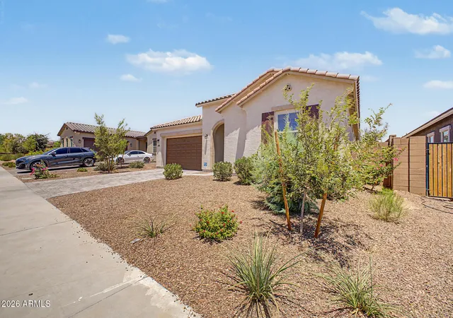 Photo 4 of Single family home for sale at 19586 W Jamestown Rd, Buckeye, AZ 85396 | MLS# 7054633 | Listing updated on 2026-09-06