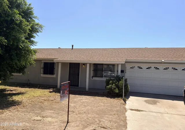 Photo 3 of Single family home for sale at 2008 N 55th Avenue, Phoenix, AZ 85035 | MLS# 7055728 | Listing updated on 2026-08-11